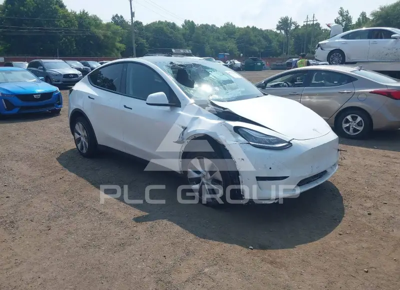 2022 Tesla Model Y фото