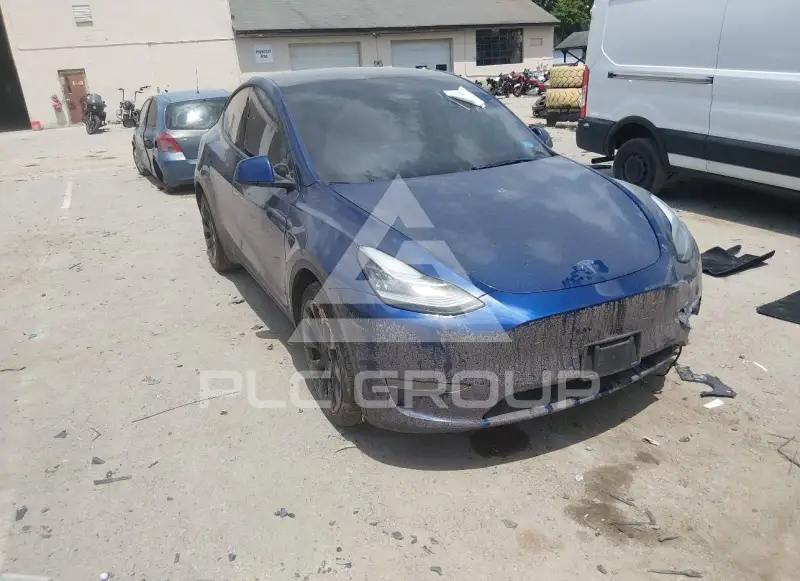 2022 Tesla Model Y фото