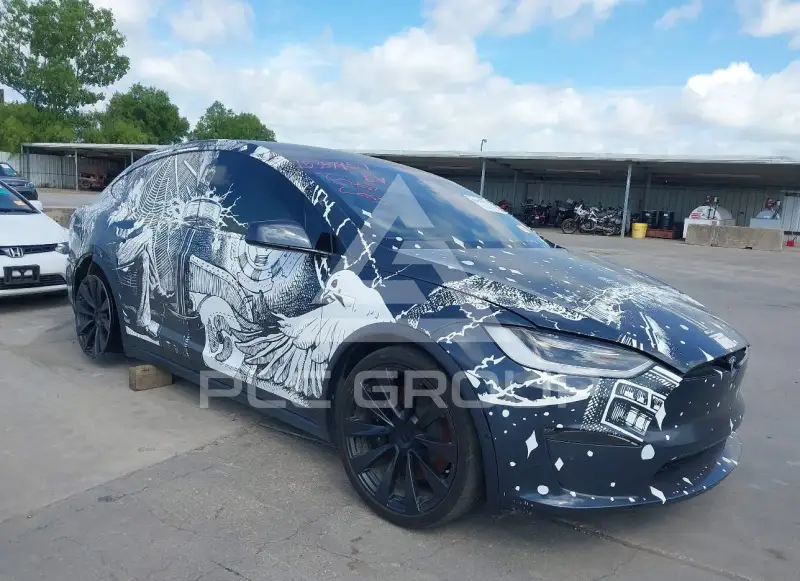 2022 Tesla Model X фото