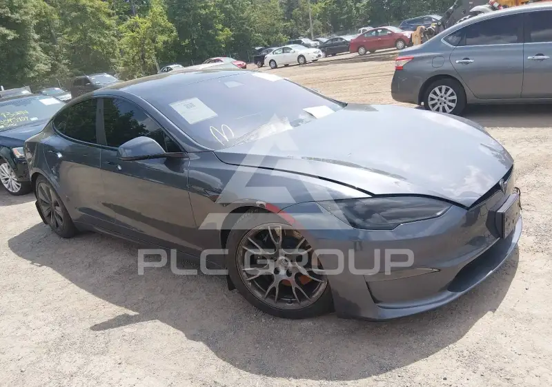 2022 Tesla Model S фото