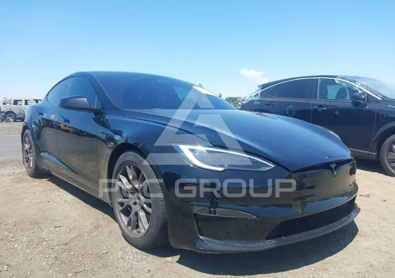 2022 Tesla Model S фото
