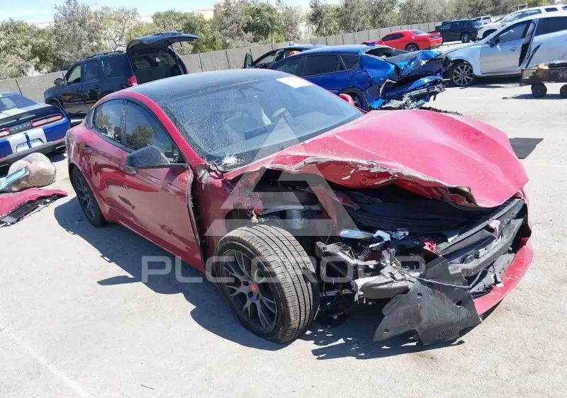 2022 Tesla Model S фото