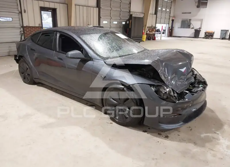 2022 Tesla Model S photo