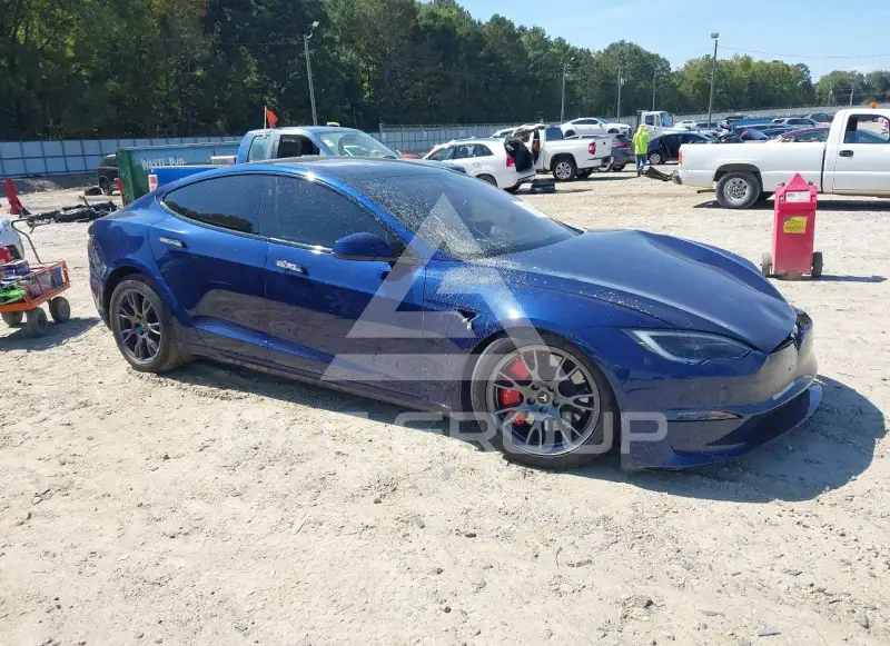 2022 Tesla Model S фото