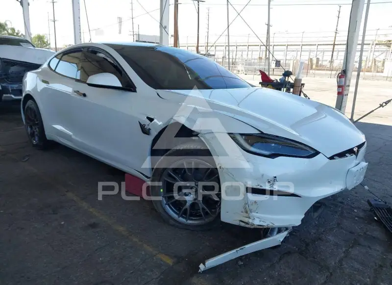 2022 Tesla Model S photo