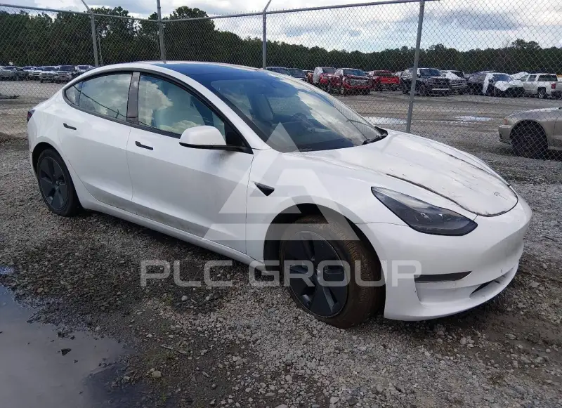 2022 Tesla Model 3 фото