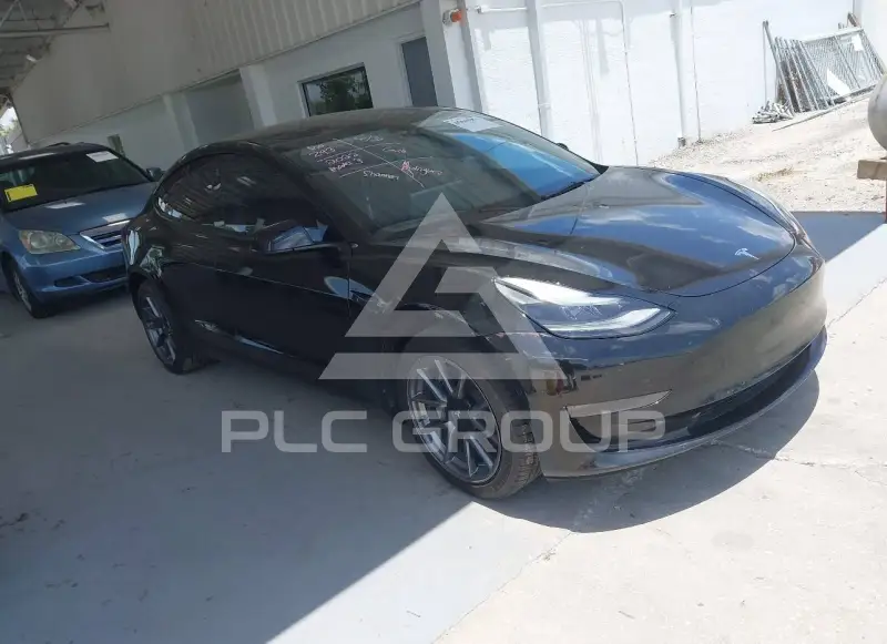 2022 Tesla Model 3 фото
