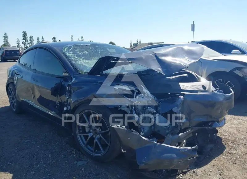2022 Tesla Model 3 фото
