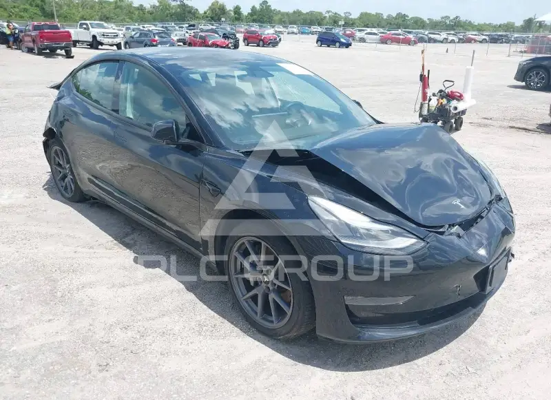 2022 Tesla Model 3 фото