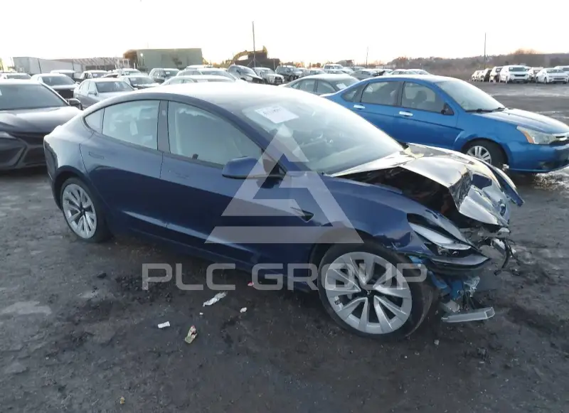 2022 Tesla Model 3 фото