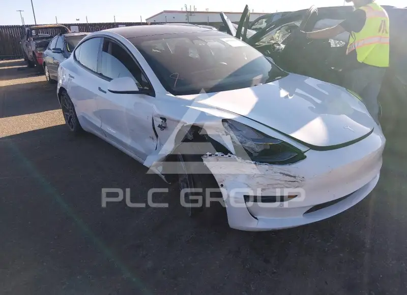 2022 Tesla Model 3 фото