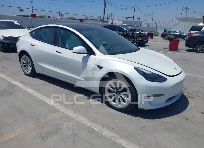 2022 Tesla Model 3 фото