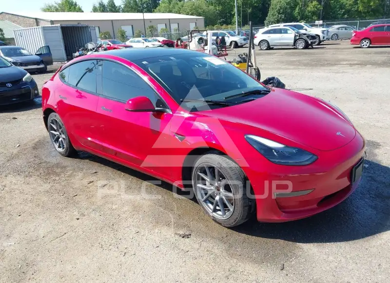 2022 Tesla Model 3 фото