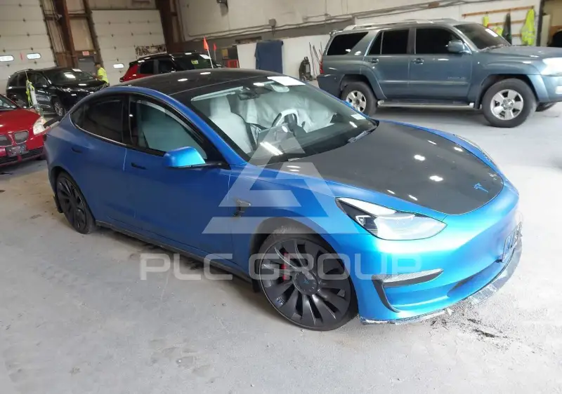 2022 Tesla Model 3 фото