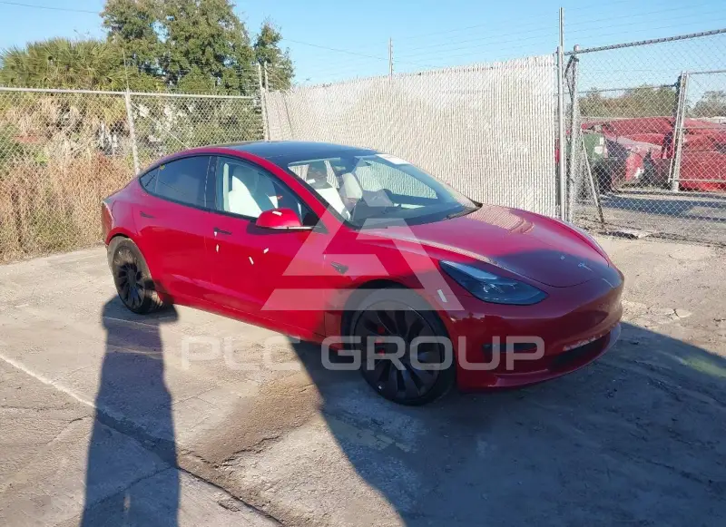 2022 Tesla Model 3 фото