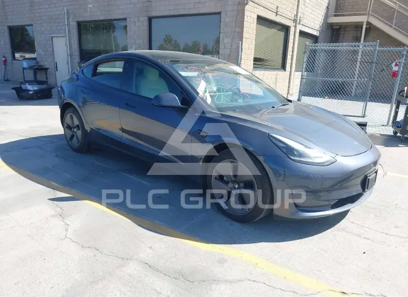 2022 Tesla Model 3 фото