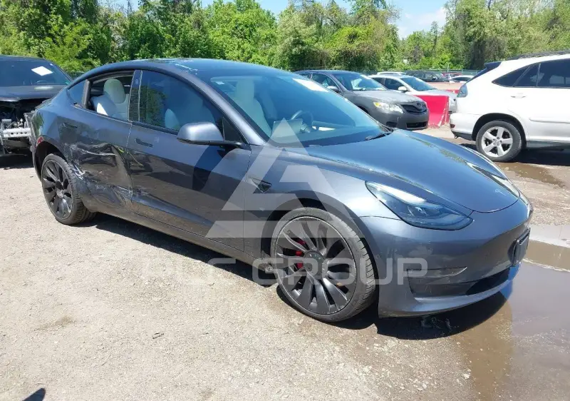 2022 Tesla Model 3 фото