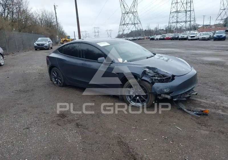 2022 Tesla Model 3 фото