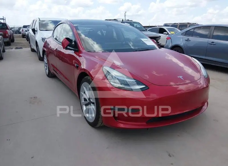 2022 Tesla Model 3 фото