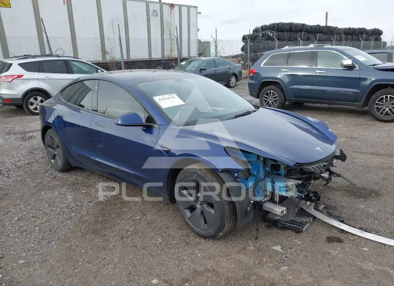 2022 Tesla Model 3 фото