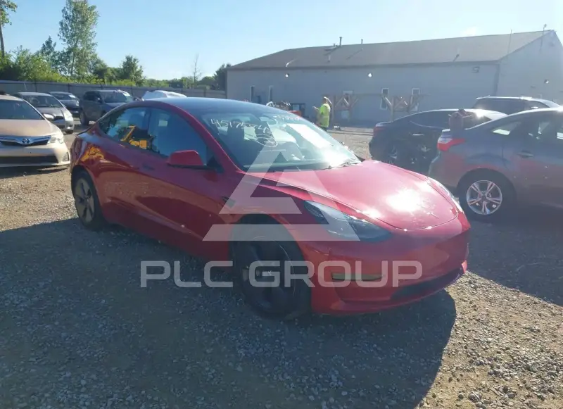 2022 Tesla Model 3 фото