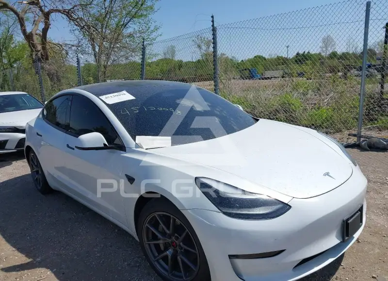 2022 Tesla Model 3 photo