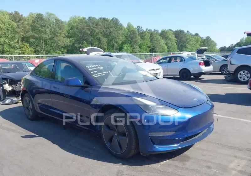 2022 Tesla Model 3 фото