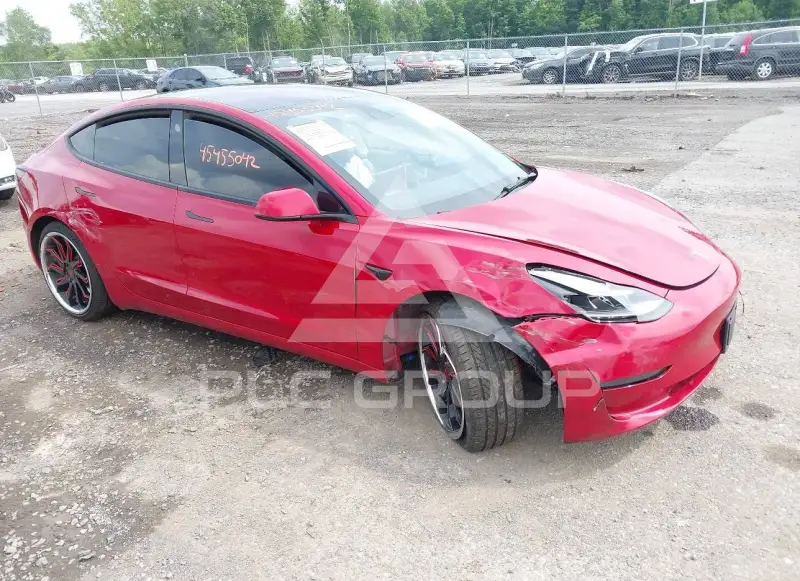 2022 Tesla Model 3 фото