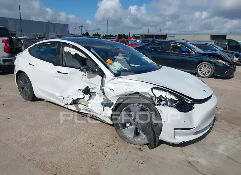 2022 Tesla Model 3 photo