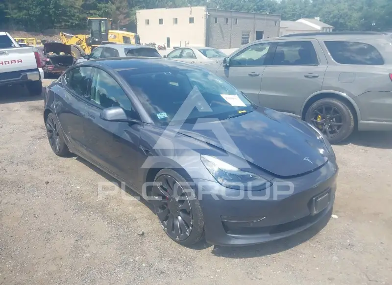 2022 Tesla Model 3 фото