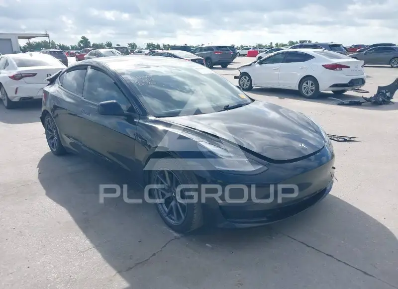 2022 Tesla Model 3 фото