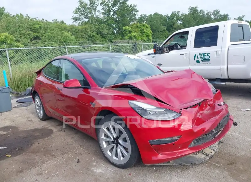2022 Tesla Model 3 фото