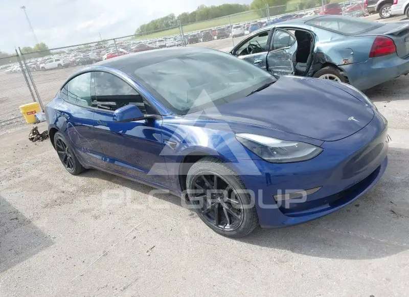 2022 Tesla Model 3 photo