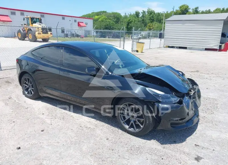 2022 Tesla Model 3 фото