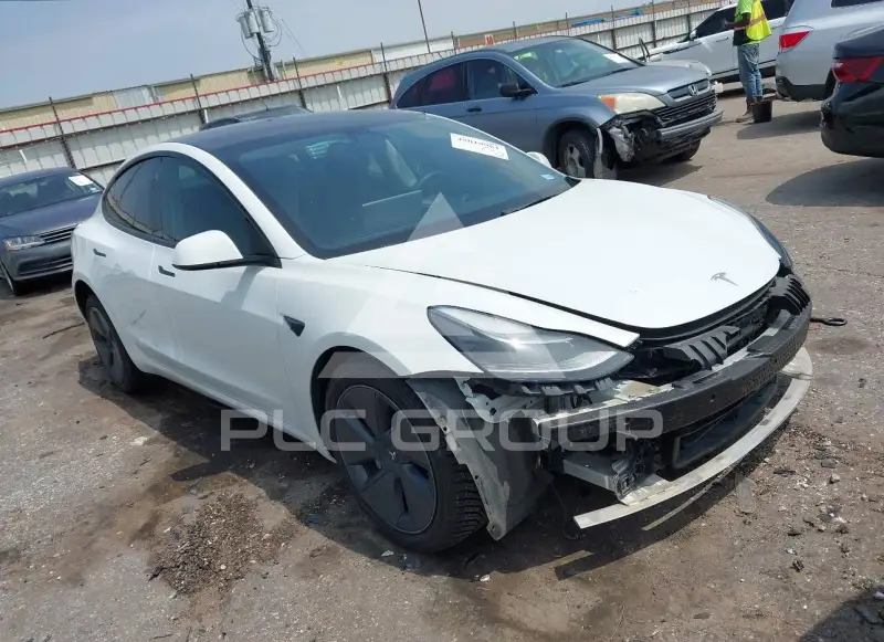 2022 Tesla Model 3 фото