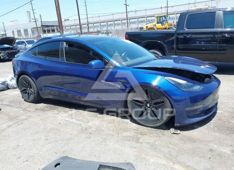 2022 Tesla Model 3 фото