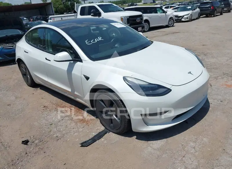 2022 Tesla Model 3 фото