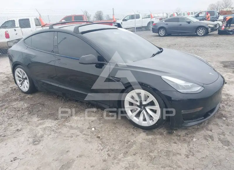 2022 Tesla Model 3 фото