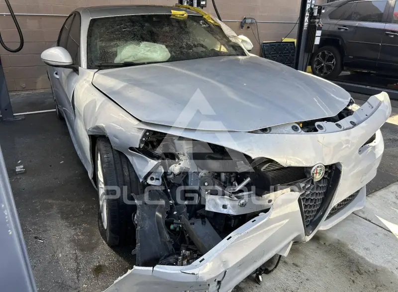 2022 Alfa Romeo Giulia фото