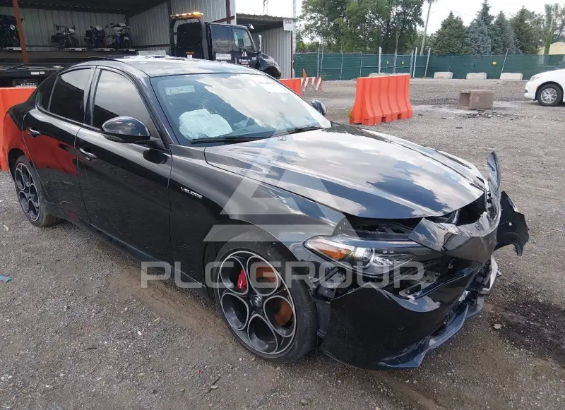 2022 Alfa Romeo Giulia фото
