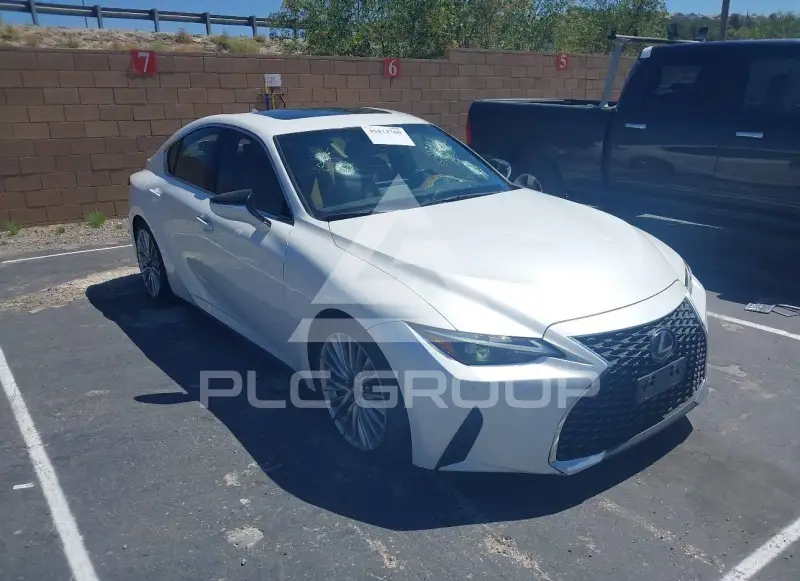 2022 Lexus IS300 фото