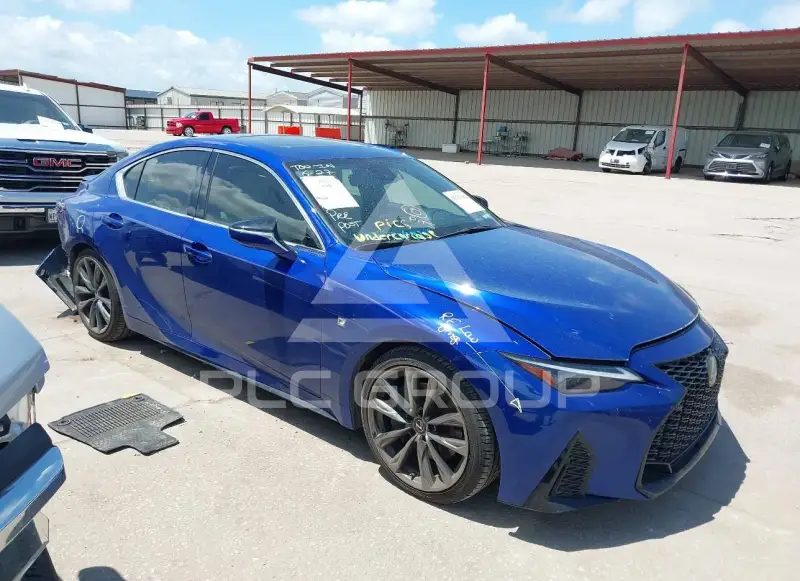 2022 Lexus IS350 фото