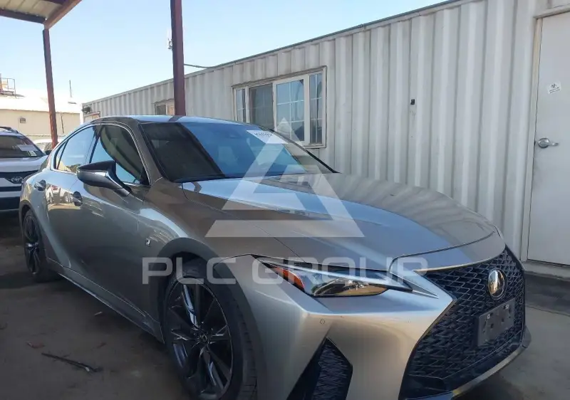 2022 Lexus IS350 фото