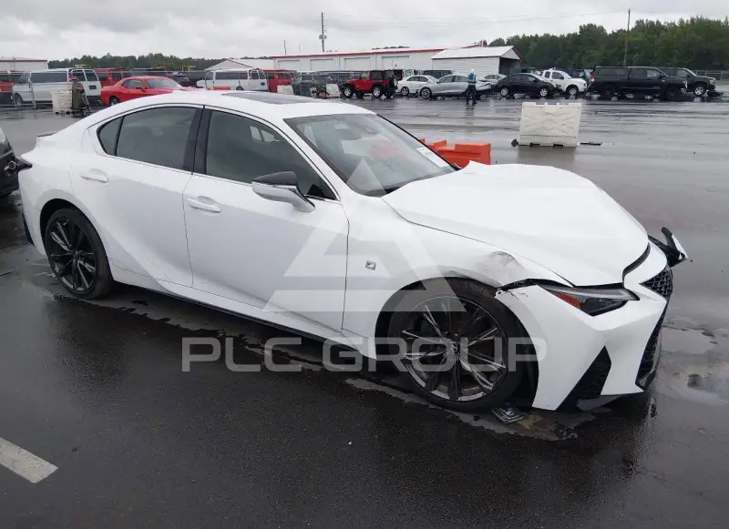 2022 Lexus IS350 фото
