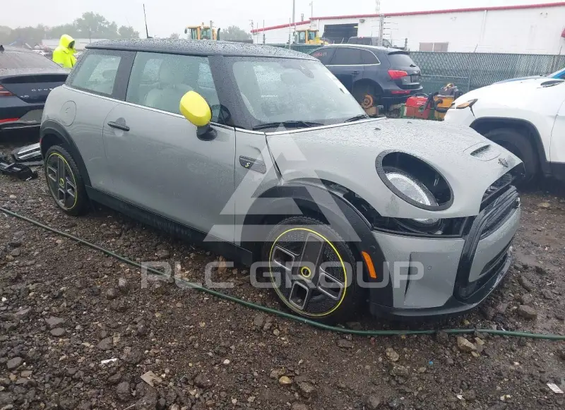 2022 Mini COOPER photo