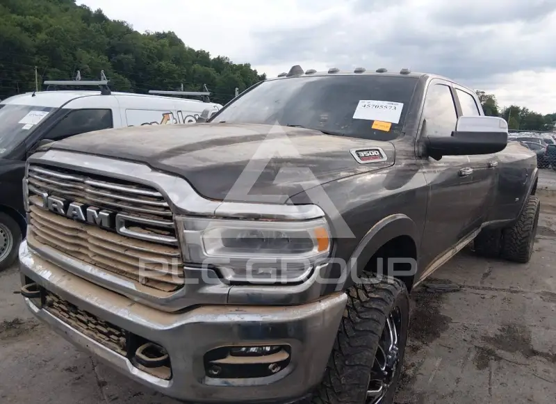 2022 RAM 3500 photo