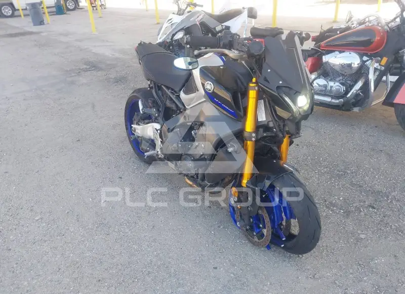 2022 Yamaha MT09 photo