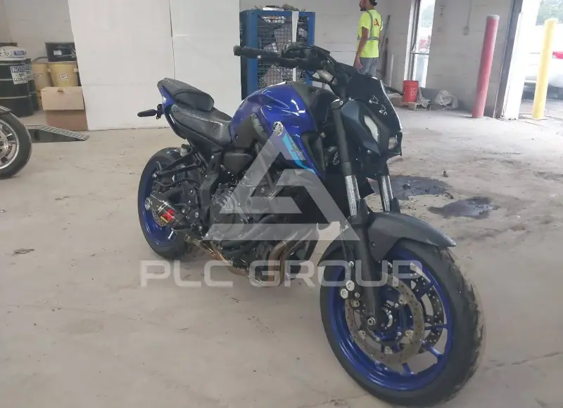 2022 Yamaha MT07 фото