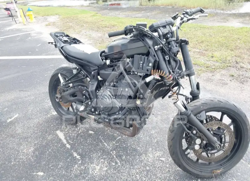 2022 Yamaha MT07 фото