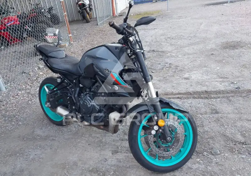 2022 Yamaha MT07 фото